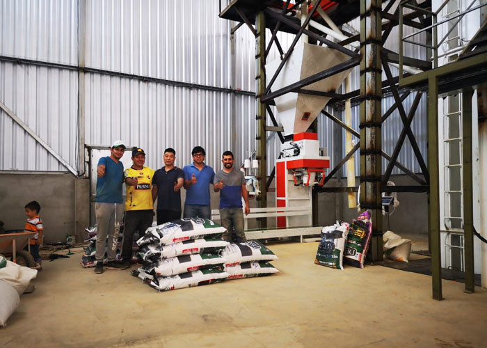 kasus perusahaan terbaru tentang 5t / jam pabrik pakan ternak di Ekuador